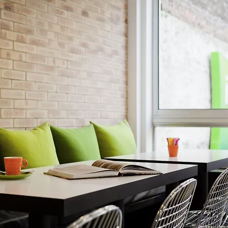 ibis Styles Paris Buttes Chaumont-2
