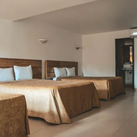 Hotel Latino-3
