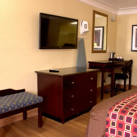 Polynesian Inn-3