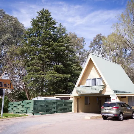 Millers Cottage Motel-2