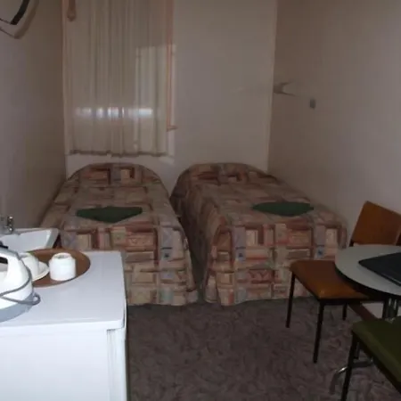 Streaky Bay Hotel Motel-2