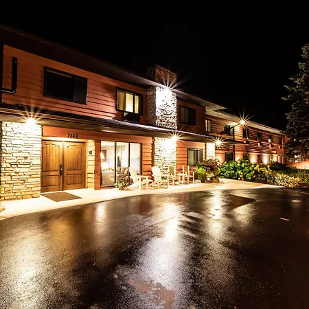 Open Hearth Lodge-3