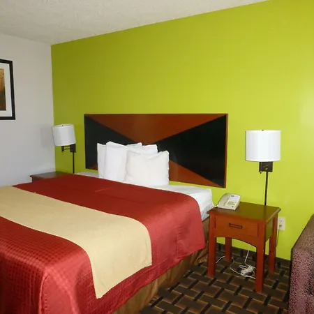 Coach Inn - Summerville-2