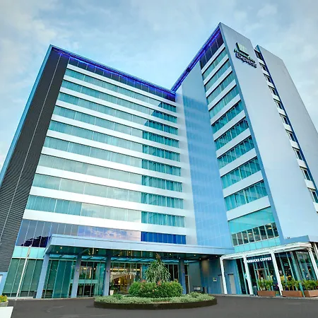 Holiday Inn Express Jakarta International Expo By Ihg-3