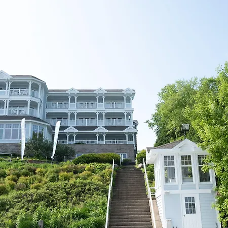 The Geneva Inn-2