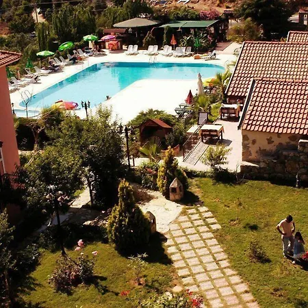 Club Pink Palace Hotel-3