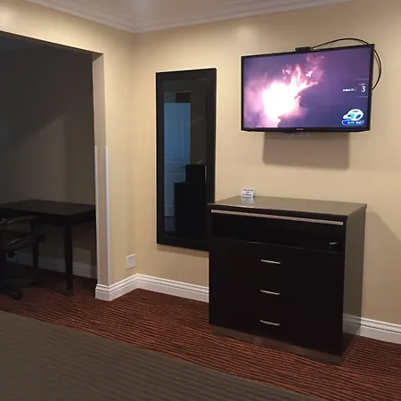 Convention Center Inn & Suites-3