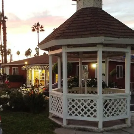 Oceanside Inn & Suites-2
