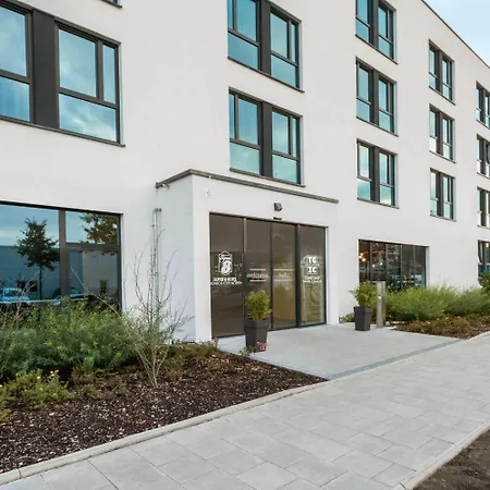 Super 8 By Wyndham Munich City North-2