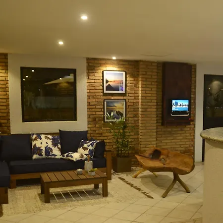 Cais Da Praia Hotel-3