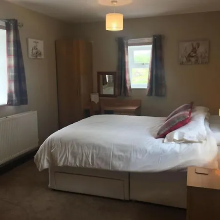 Chevin End Guest House-2