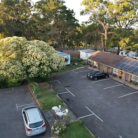Woodmans Hill Motel-2