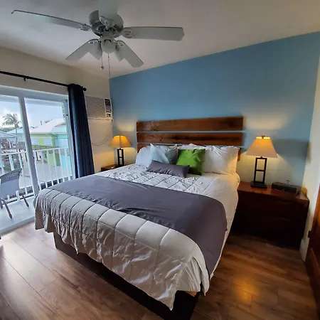 Knight'S Key Suites-3