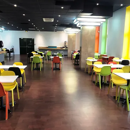Ibis Budget Paris Porte De Bercy-2