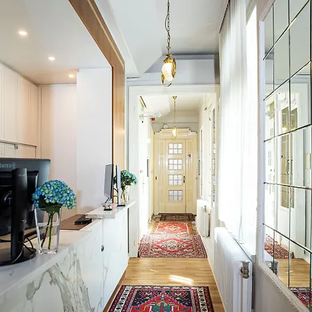 Boutique Hotel Nossek-2