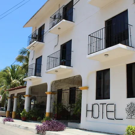 Hotel Arrecife Huatulco Plus-2