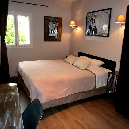 Auberge du Vieux Lanas-3