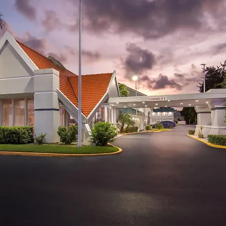 Howard Johnson By Wyndham Vero Beach / Downtown-3