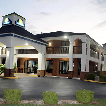 Days Inn By Wyndham Franklin-3