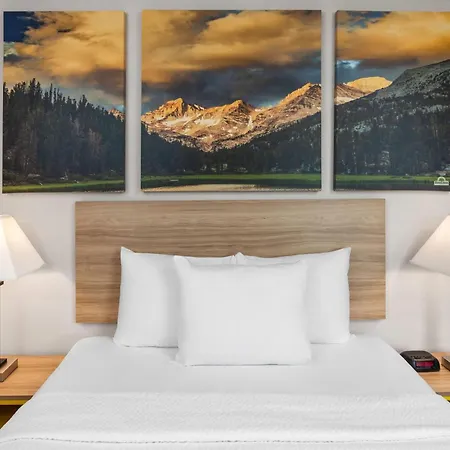 Days Inn & Suites By Wyndham Spokane Airport Airway Heights-2