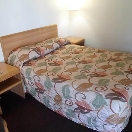 Ez 8 Motel Newark-2