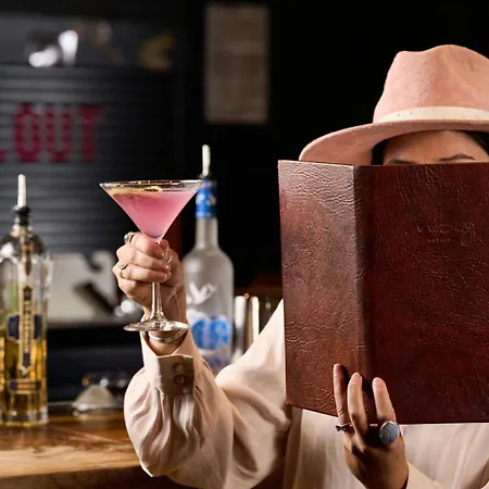 Moxy Denver Cherry Creek-2