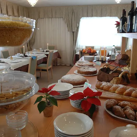 Cimon Dolomites Hotel-3