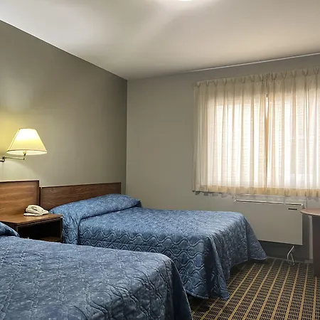 Royal Hotel-2