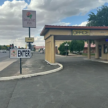 Deluxe Inn Of Roswell-2