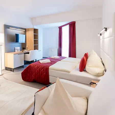 Hotel Stadtfeld-3