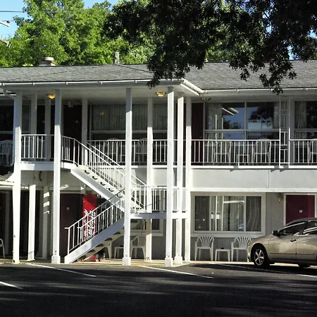 Grand Traverse Motel-3