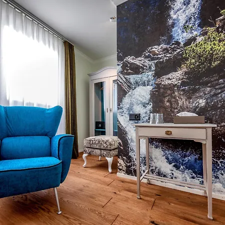 Home Hotel Arosa-2