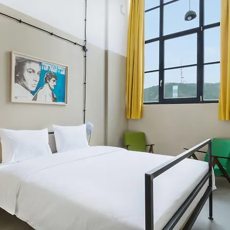 Fabrika Hostel & Suites-3