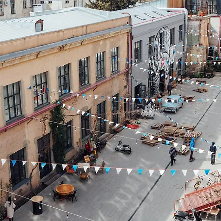 Fabrika Hostel & Suites-2