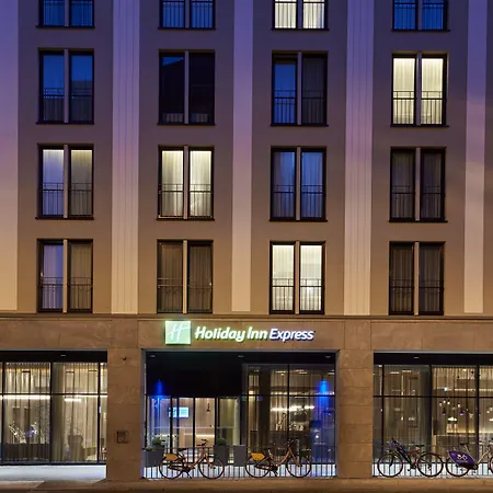 Holiday Inn Express - Berlin - Alexanderplatz By Ihg-2