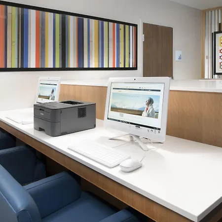 Holiday Inn Express & Suites San Antonio North-Windcrest By Ihg-2
