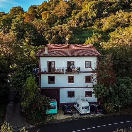 Surf Camp San Sebastian Partyhostel-3