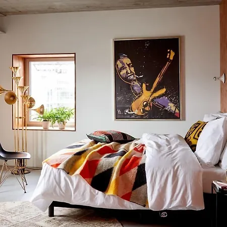 Q-Factory Hotel-2