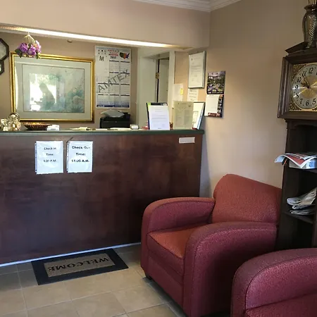 Pinetree Inn-2
