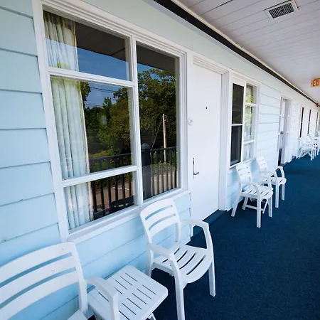 Days Inn By Wyndham Bar Harbor-2