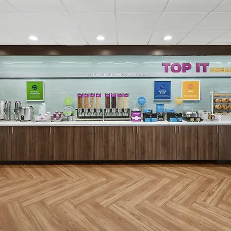 Tru By Hilton Savannah Midtown-3