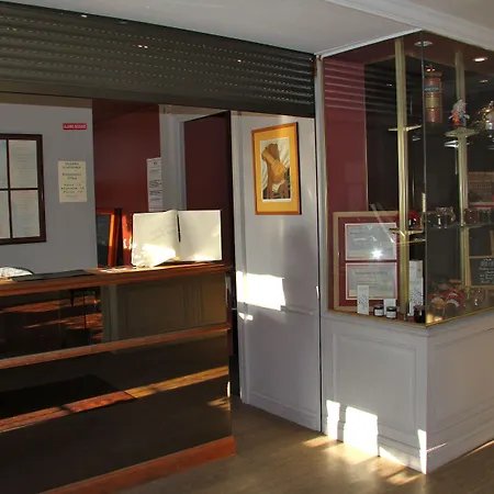 L'auberge Du Cochon D'or-2