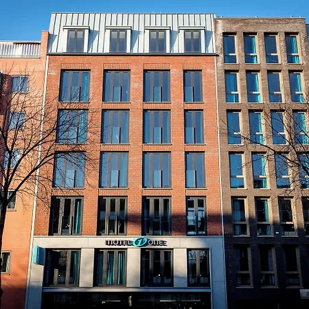 Motel One Amsterdam-Waterlooplein-3