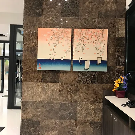 Toyoko INN Marseille Saint Charles-3