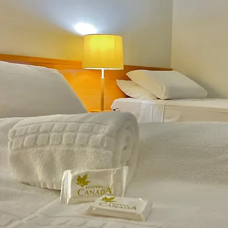 Hotel Canada-2