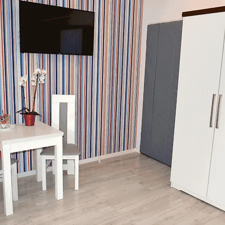 Cracow Central Aparthotel-2