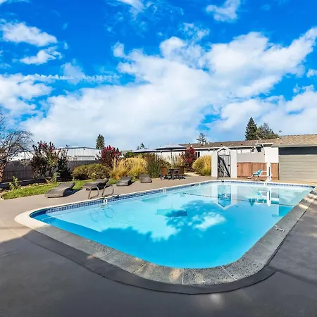 Travelodge By Wyndham Santa Rosa Wine Country-3