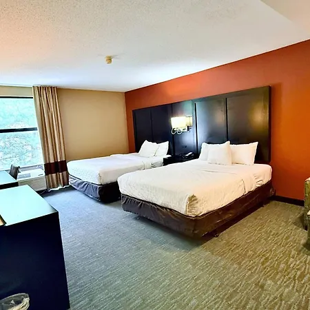 Clarion Inn & Suites Evansville Eastland Area-3