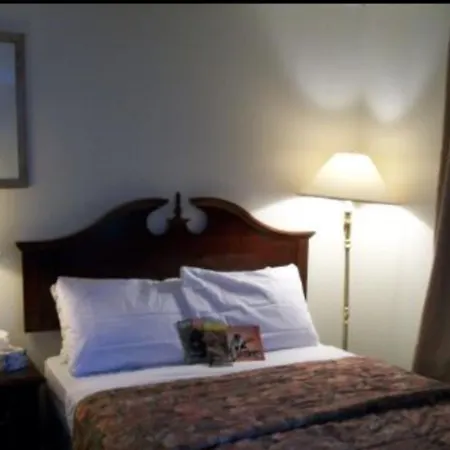 Clarysville Motel-2