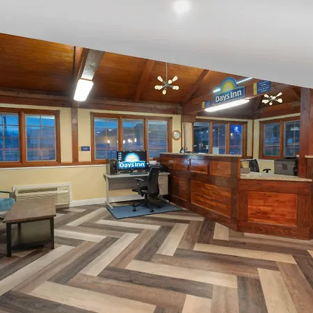 Days Inn By Wyndham Knoxville North-3